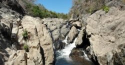 Chácara 17ha com 2 Cachoeiras – 9 km de Teresina de Goiás Chácara 17ha com 2 Cachoeiras – 9 km de Teresina de Goiás