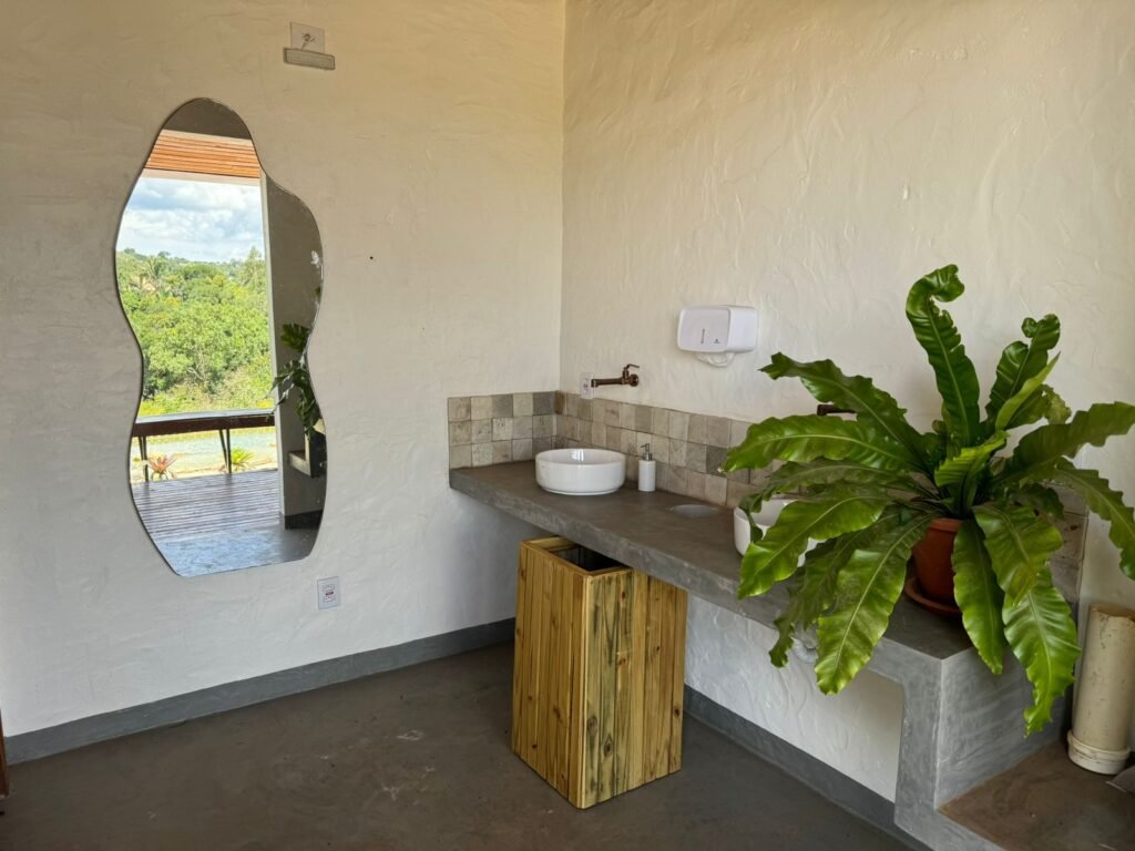 Lote 750m2 Condomínio ASHIYANA, Eco Village, 2km sentido Loquinhas – Chapada dos Veadeiros