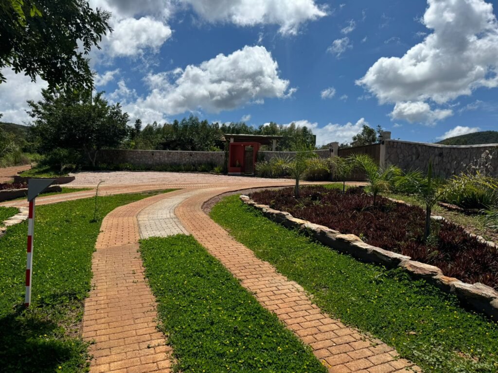 Lote 750m2 Condomínio ASHIYANA, Eco Village, 2km sentido Loquinhas – Chapada dos Veadeiros