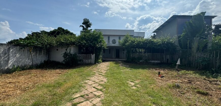  Vende-se Casa Bem Localizada em Alto Paraíso de Goiás!