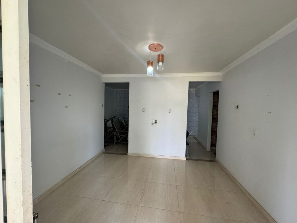  Vende-se Casa Bem Localizada em Alto Paraíso de Goiás!