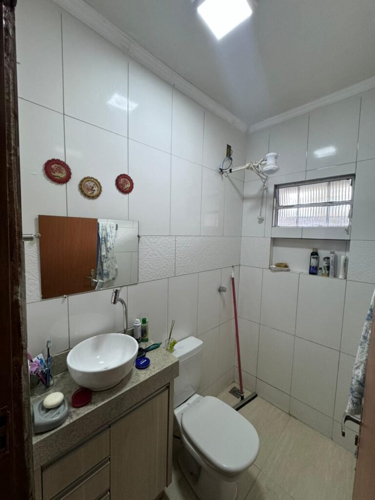  Vende-se Casa Bem Localizada em Alto Paraíso de Goiás!
