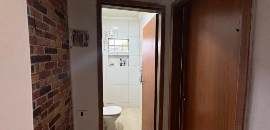  Vende-se Casa Bem Localizada em Alto Paraíso de Goiás!