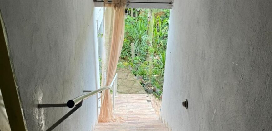  Vende-se Casa Bem Localizada em Alto Paraíso de Goiás!