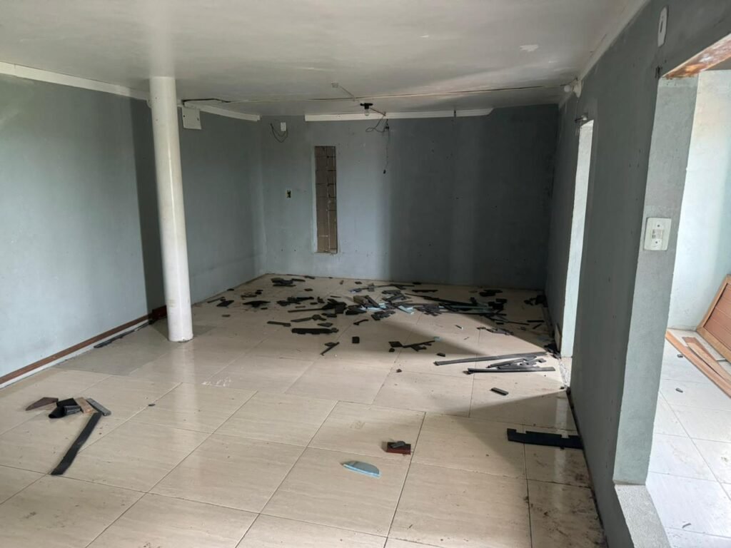 Vende-se Casa Bem Localizada em Alto Paraíso de Goiás!