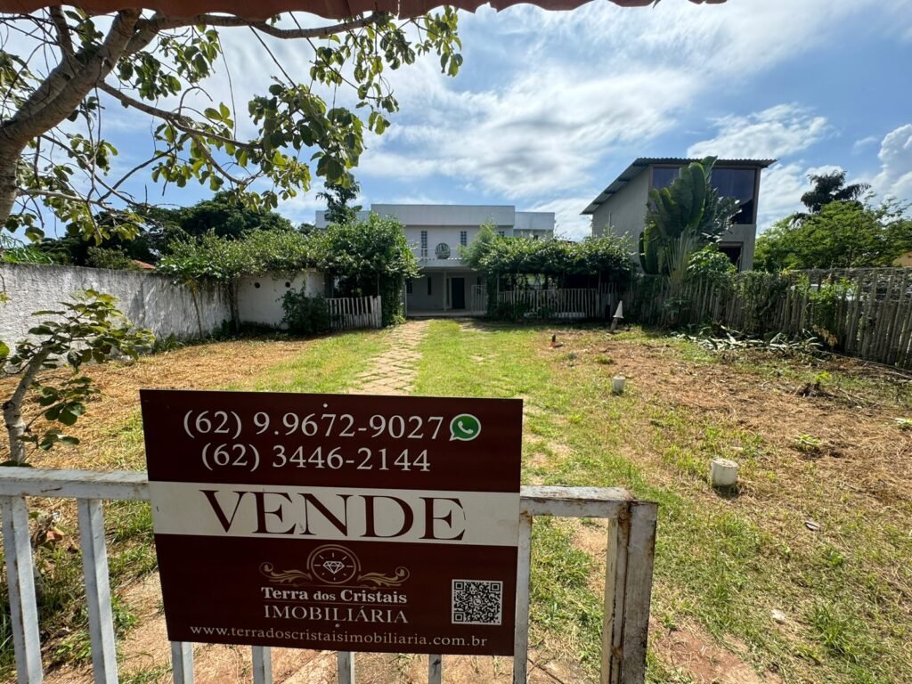  Vende-se Casa Bem Localizada em Alto Paraíso de Goiás!