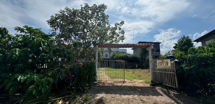  Vende-se Casa Bem Localizada em Alto Paraíso de Goiás!