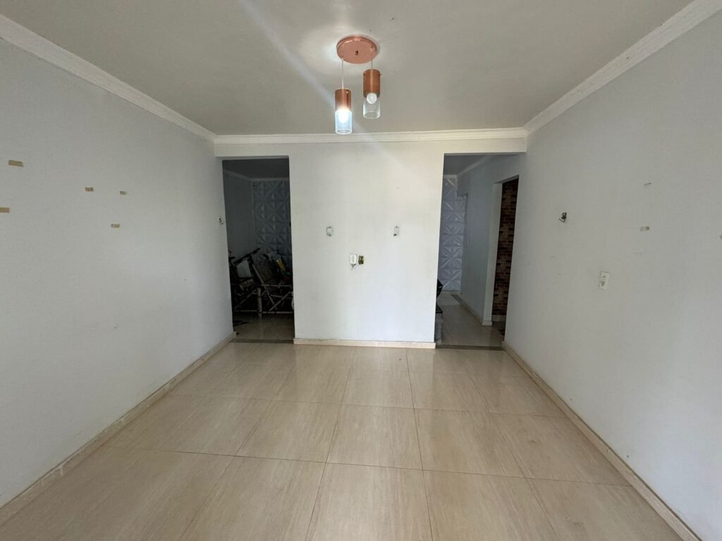  Vende-se Casa Bem Localizada em Alto Paraíso de Goiás!
