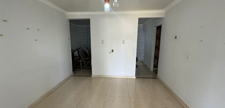  Vende-se Casa Bem Localizada em Alto Paraíso de Goiás!