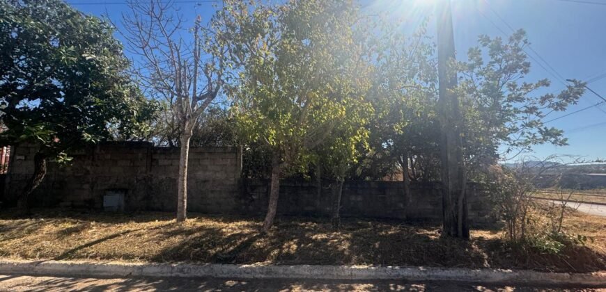 Lote 407,50m2 murado – Avenida – Monte Sinai – Alto Paraíso de Goiás