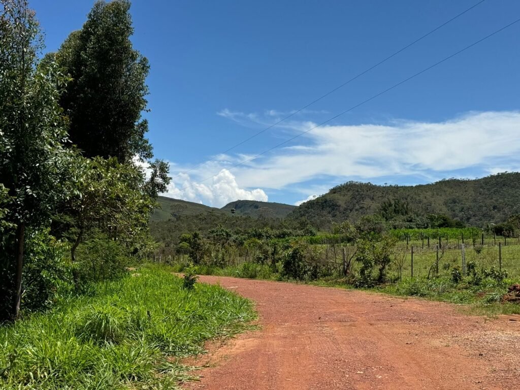 Lote 2.000m2 Condomínio ASHIYANA, Eco Village, 2km sentido Loquinhas – Chapada dos Veadeiros