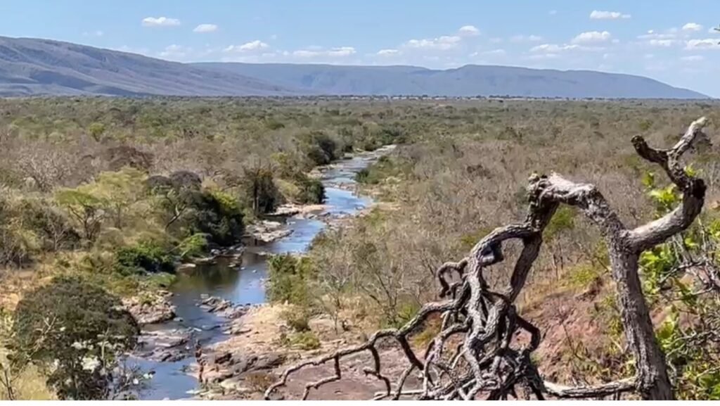 Chácara de 28ha / 280.000m2 – Rio – Sertão – Alto Paraíso de Goiás
