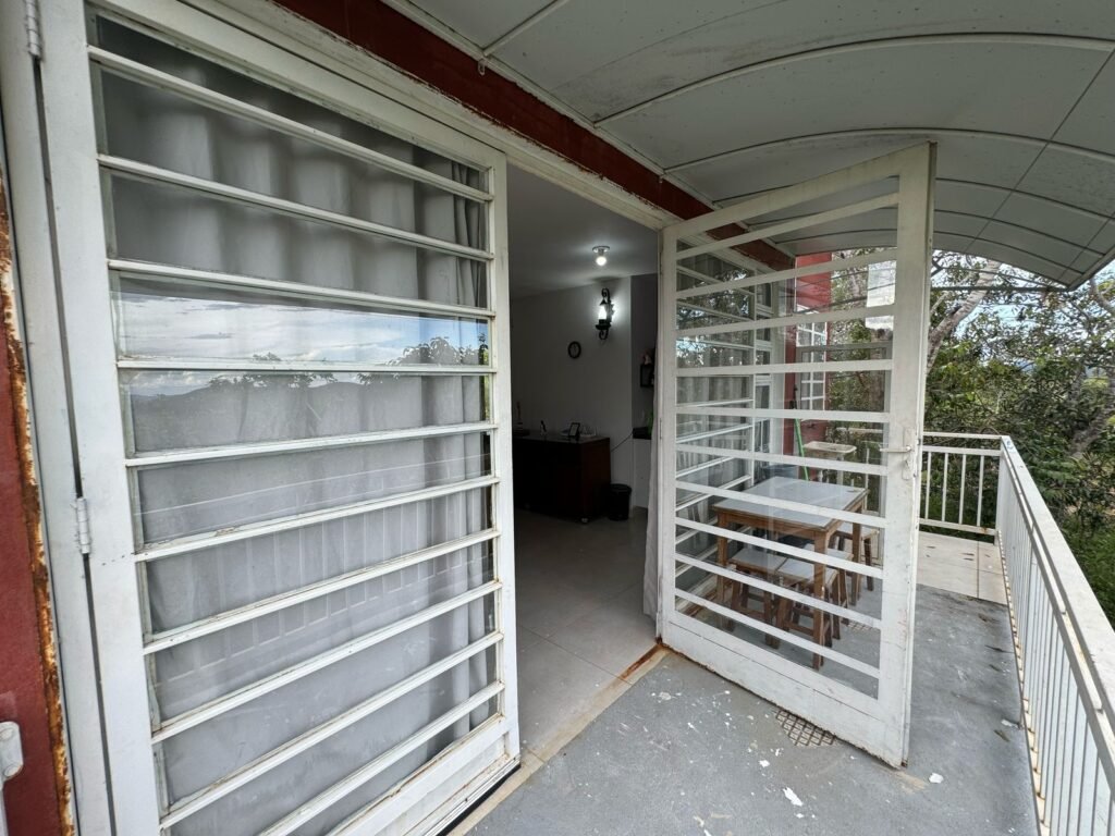 Casa em São Jorge – Sentido Mirante Lambuze