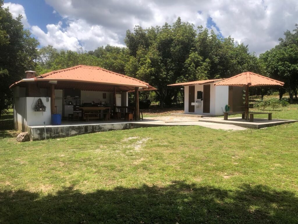 Belissima propriedade – Negócio em funcionamento – 12.3ha – Próximo da Serra da Boa Vista – Alto Paraíso