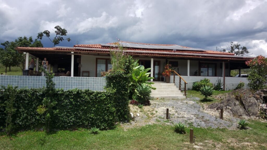 Belissima propriedade – Negócio em funcionamento – 12.3ha – Próximo da Serra da Boa Vista – Alto Paraíso