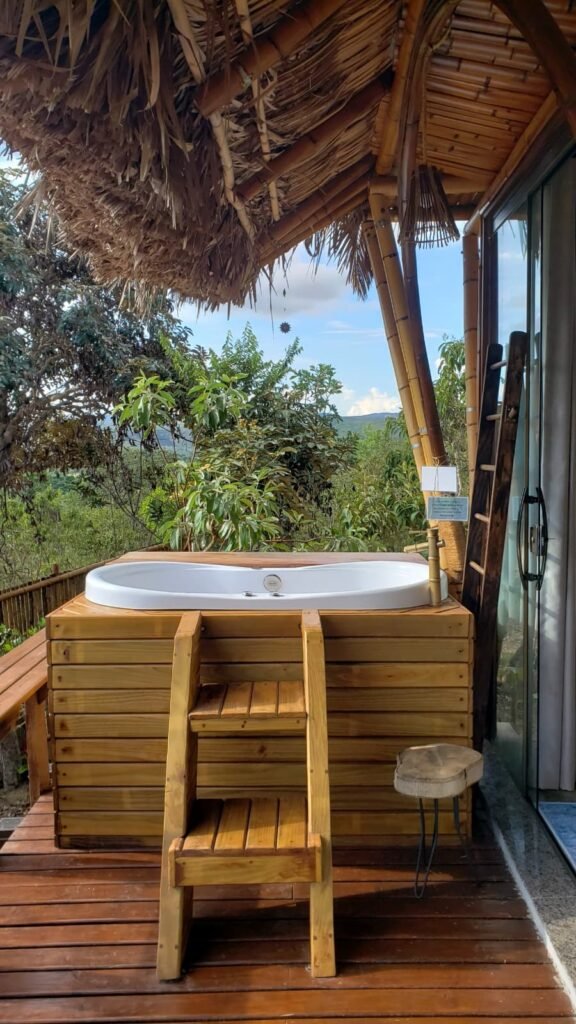 2 Cabanas Encantadoras – Próximo à Cachoeira das Loquinhas | Alto Paraíso – GO