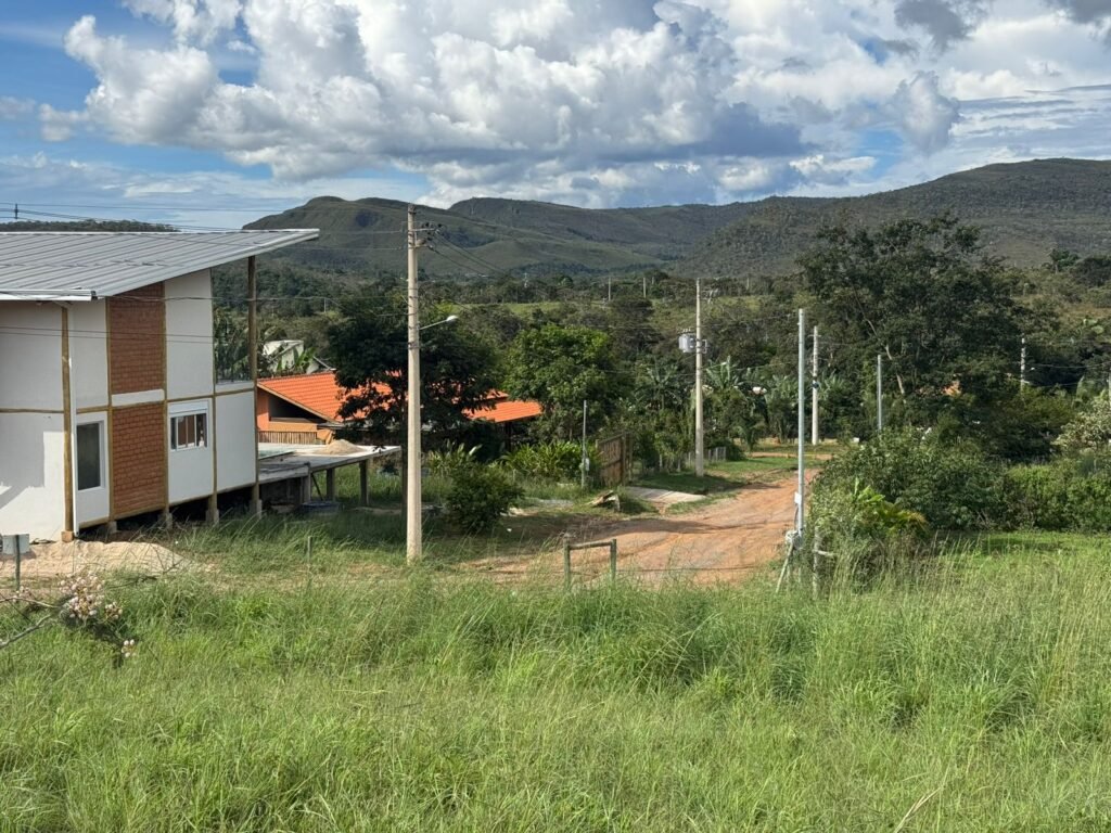 Lote 1.045m2 – Condomínio Vale Azul – Alto Paraíso de Goiás