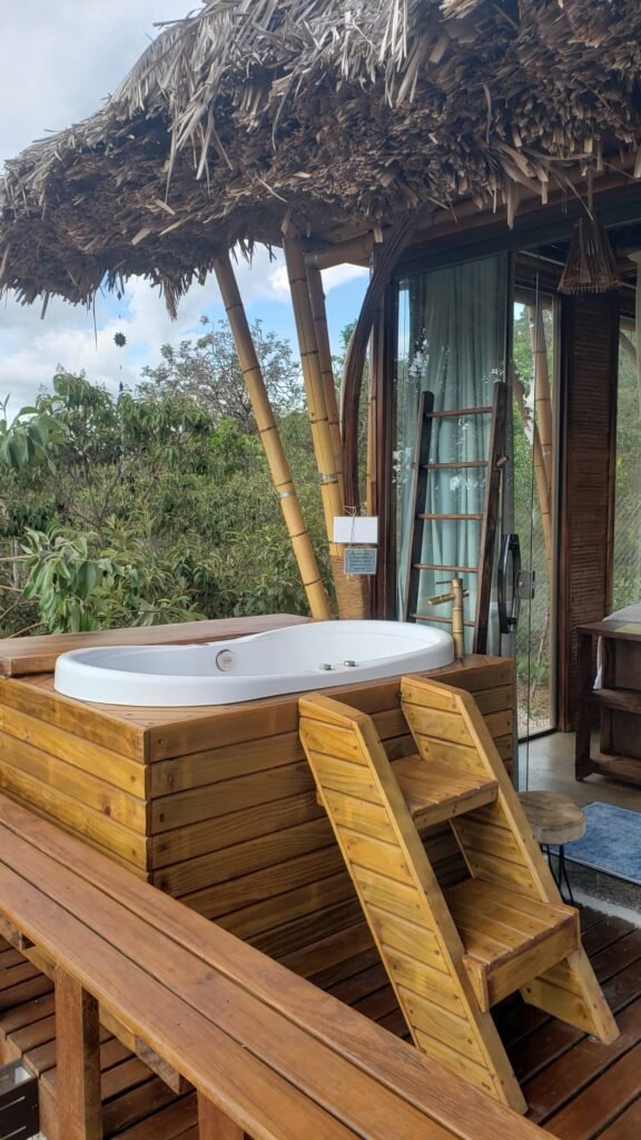 2 Cabanas Encantadoras – Próximo à Cachoeira das Loquinhas | Alto Paraíso – GO