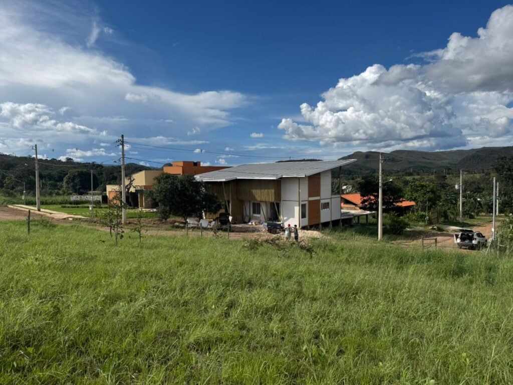 Lote 1.045m2 – Condomínio Vale Azul – Alto Paraíso de Goiás