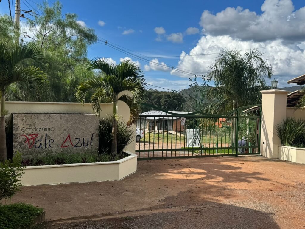 Lote 1.045m2 – Condomínio Vale Azul – Alto Paraíso de Goiás