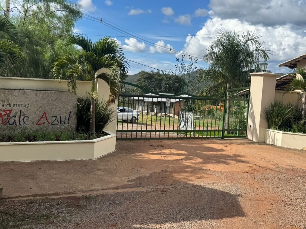 Lote 1.045m2 – Condomínio Vale Azul – Alto Paraíso de Goiás