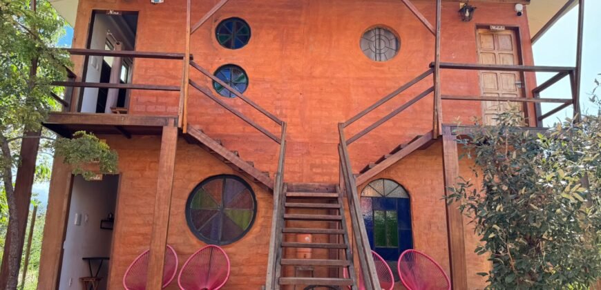 Sobrado + 4 apartamentos – Eldorado – Alto Paraíso de Goiás