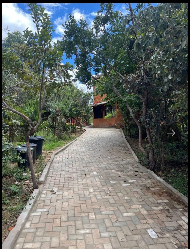 Sobrado + 4 apartamentos – Eldorado – Alto Paraíso de Goiás