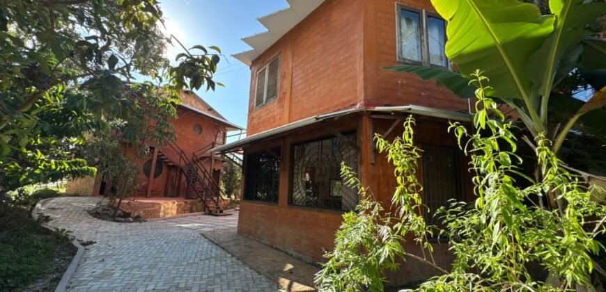 Sobrado + 4 apartamentos – Eldorado – Alto Paraíso de Goiás