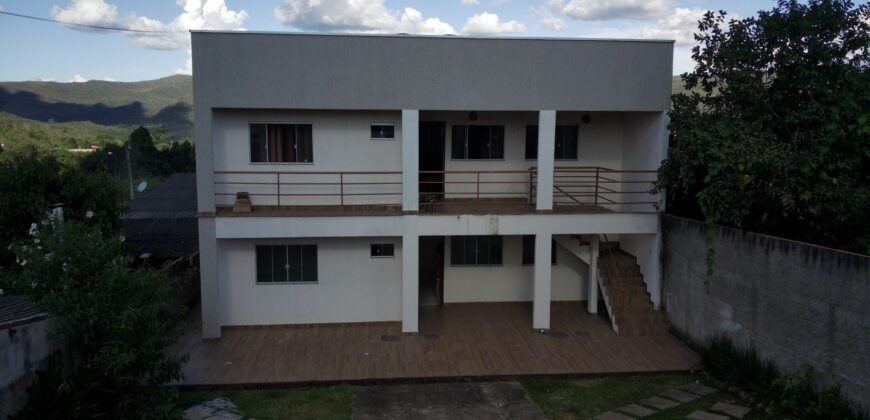 VENDE-SE PRÉDIO COM DUAS CASAS – ÓTIMA OPORTUNIDADE EM ALTO PARAÍSO