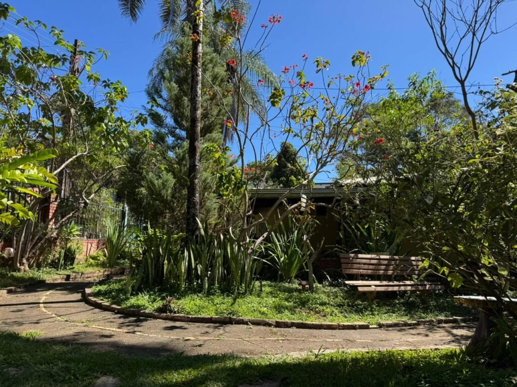 Pousada em funcionamento – Centro – Alto Paraíso de Goiás – Chapada dos Veadeiros