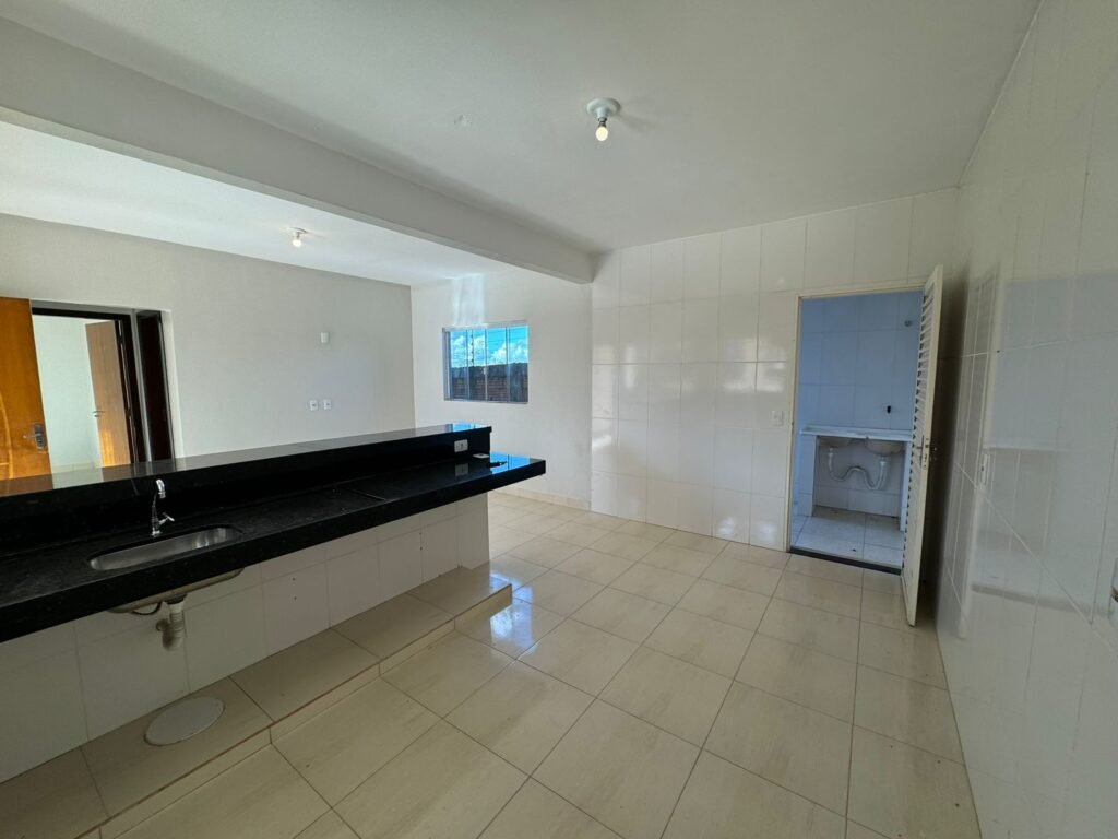VENDE-SE PRÉDIO COM DUAS CASAS – ÓTIMA OPORTUNIDADE EM ALTO PARAÍSO