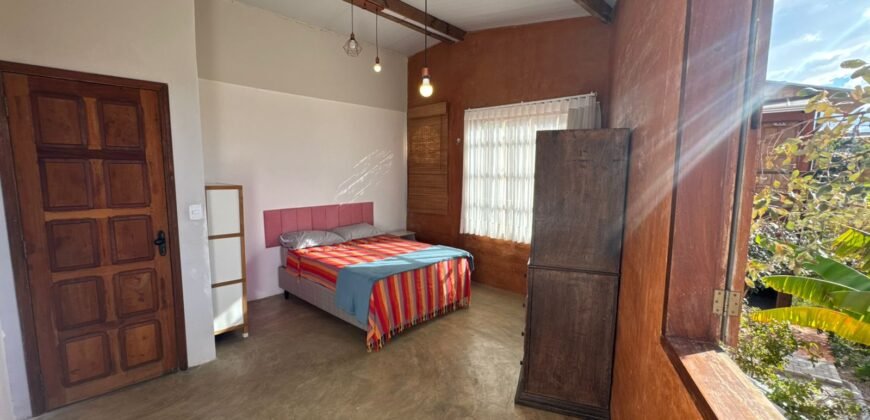 Sobrado + 4 apartamentos – Eldorado – Alto Paraíso de Goiás