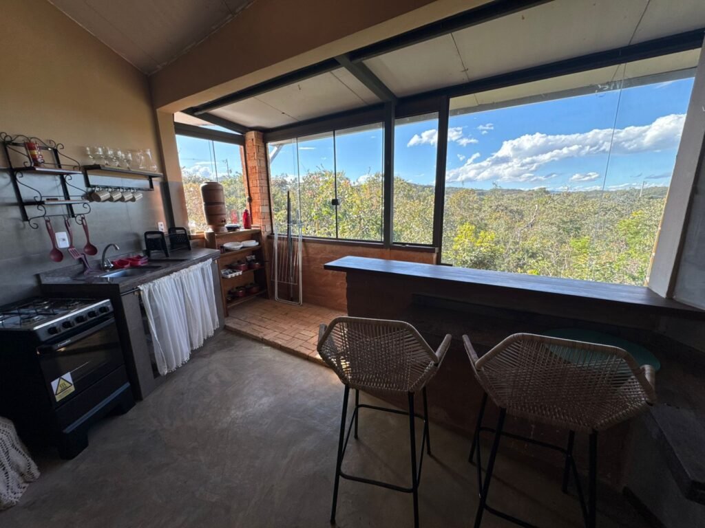Sobrado + 4 apartamentos – Eldorado – Alto Paraíso de Goiás