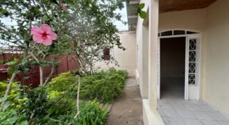 Casa + Ponto Comercial – Bairro Paraisinho – Alto Paraíso de Goiás Casa + Ponto Comercial – Bairro Paraisinho – Alto Paraíso de Goiás