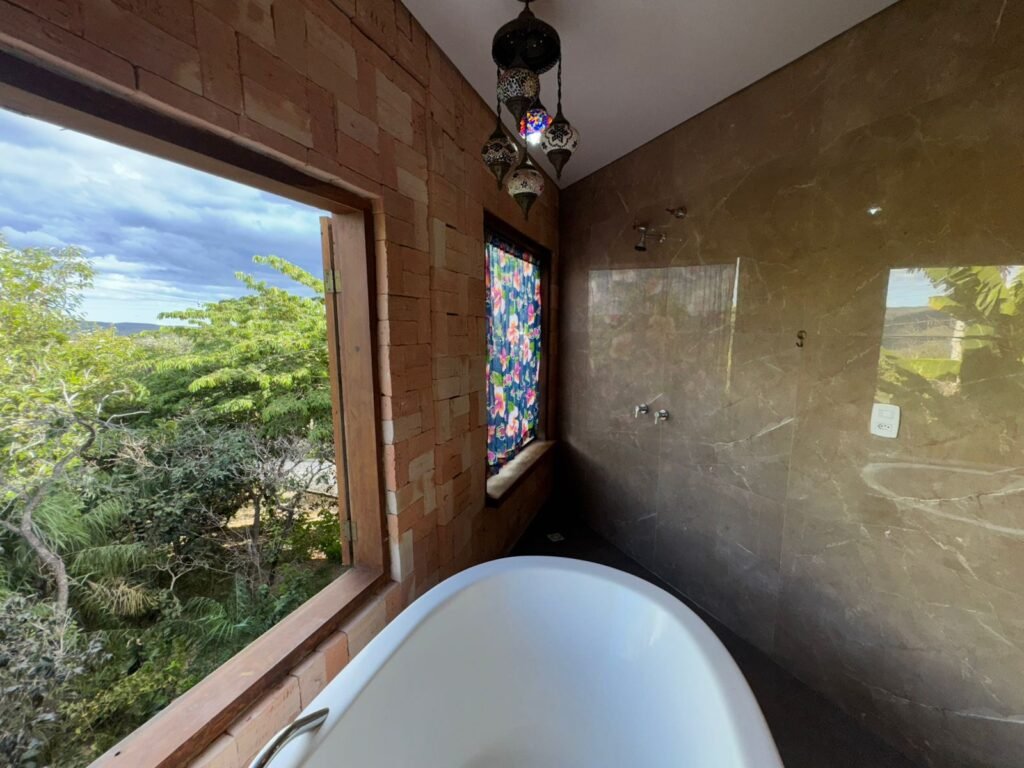 Sobrado + 4 apartamentos – Eldorado – Alto Paraíso de Goiás