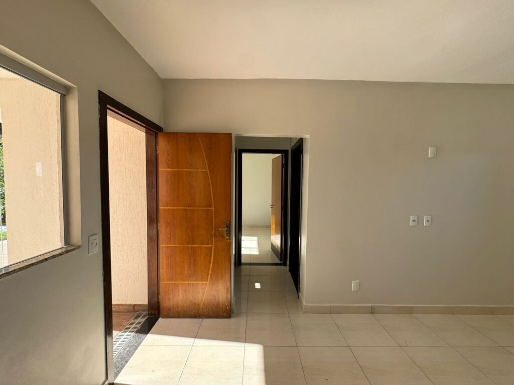 VENDE-SE PRÉDIO COM DUAS CASAS – ÓTIMA OPORTUNIDADE EM ALTO PARAÍSO