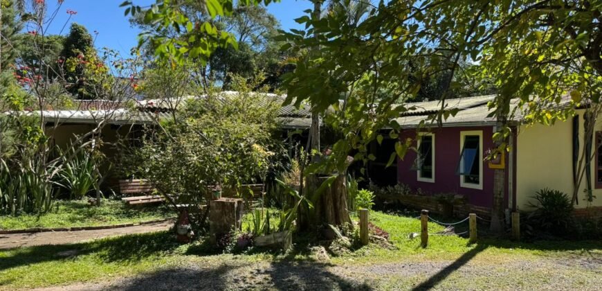Pousada em funcionamento – Centro – Alto Paraíso de Goiás – Chapada dos Veadeiros