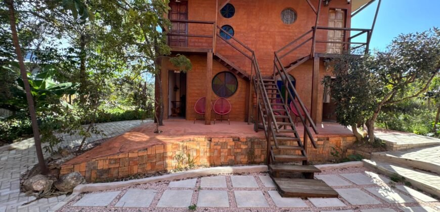 Sobrado + 4 apartamentos – Eldorado – Alto Paraíso de Goiás