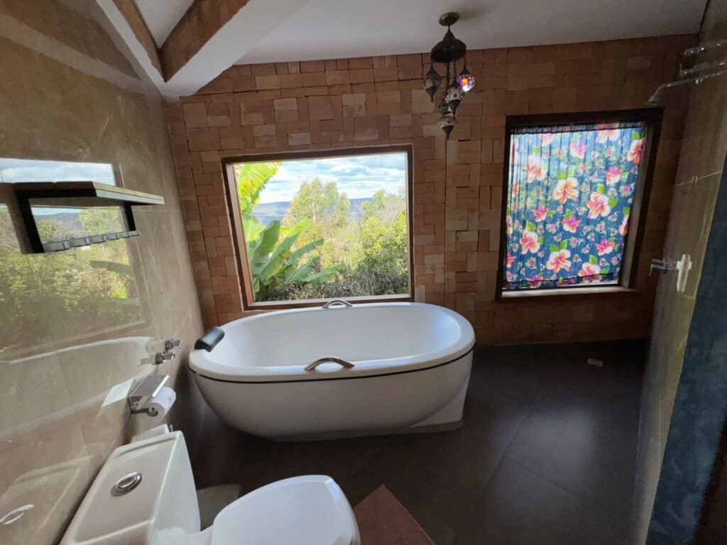 Sobrado + 4 apartamentos – Eldorado – Alto Paraíso de Goiás