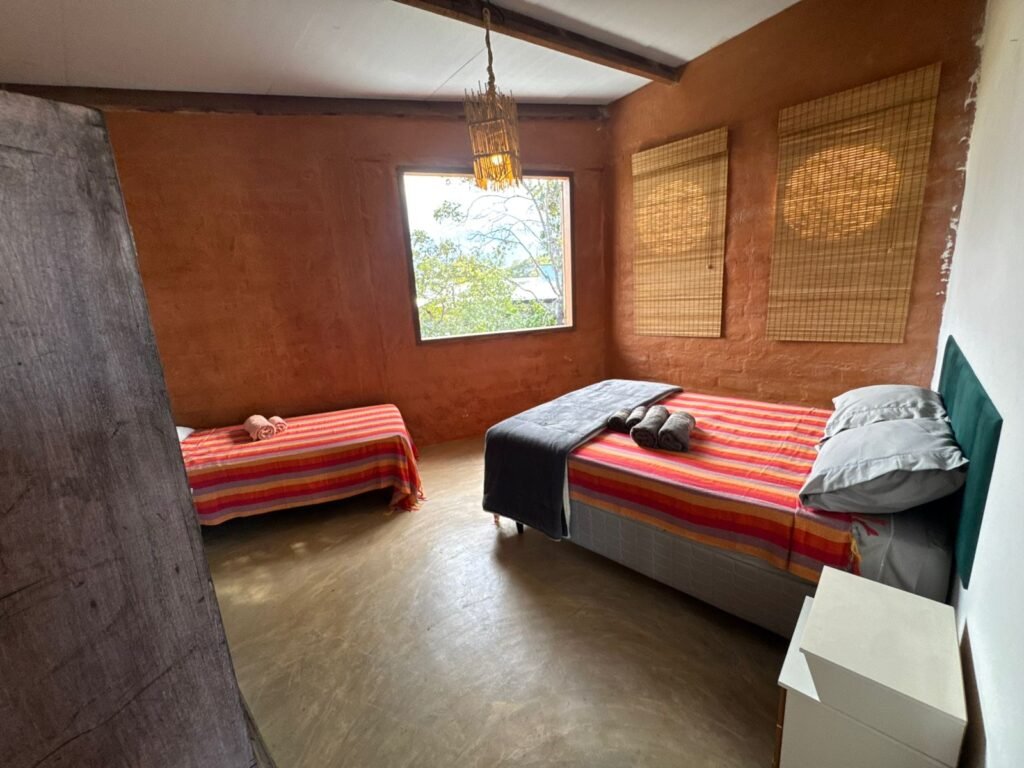 Sobrado + 4 apartamentos – Eldorado – Alto Paraíso de Goiás