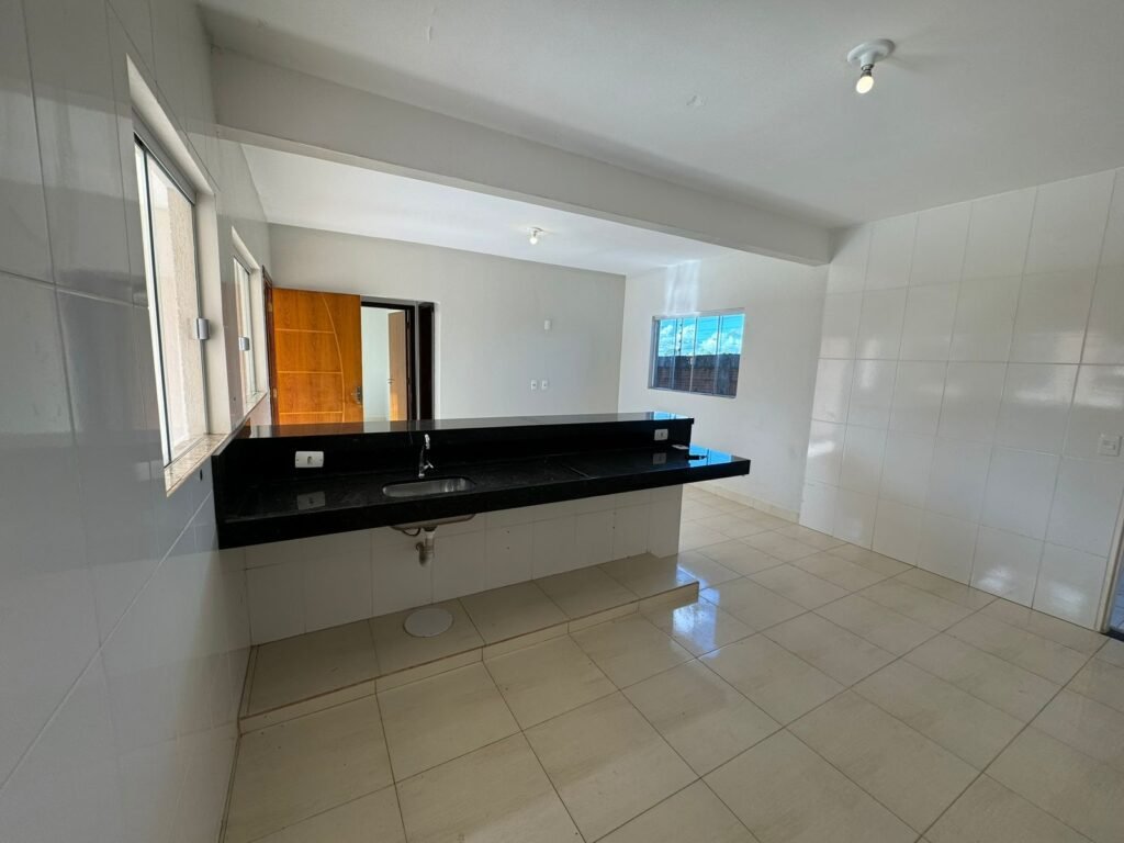 VENDE-SE PRÉDIO COM DUAS CASAS – ÓTIMA OPORTUNIDADE EM ALTO PARAÍSO
