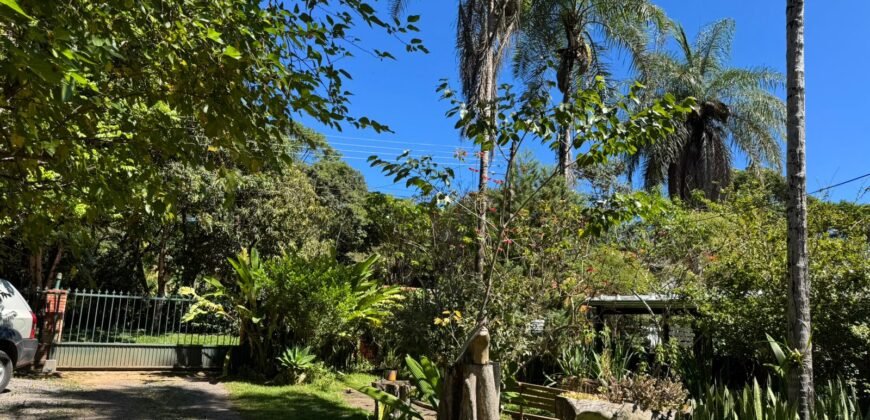 Pousada em funcionamento – Centro – Alto Paraíso de Goiás – Chapada dos Veadeiros