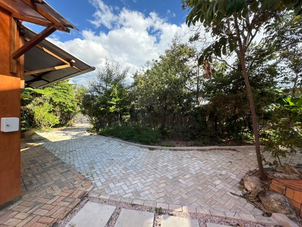Sobrado + 4 apartamentos – Eldorado – Alto Paraíso de Goiás