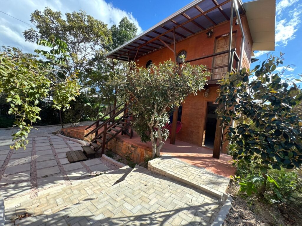 Sobrado + 4 apartamentos – Eldorado – Alto Paraíso de Goiás