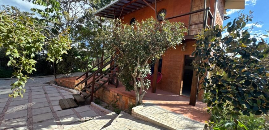 Sobrado + 4 apartamentos – Eldorado – Alto Paraíso de Goiás