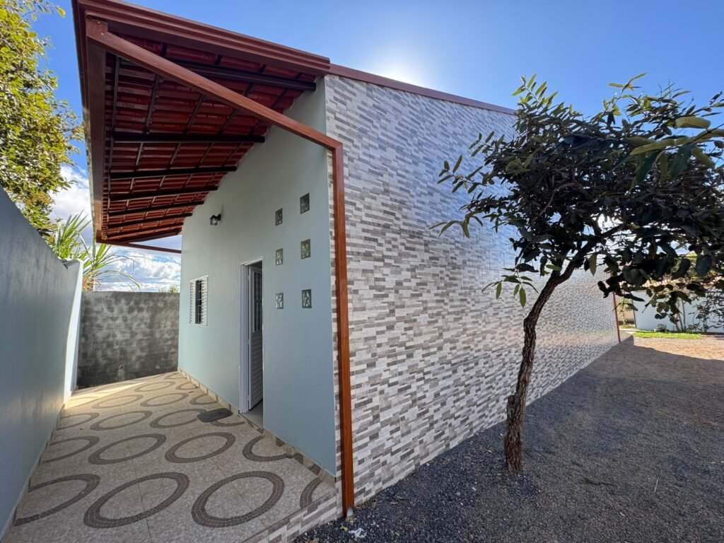 Vende-se Casa Nova – Monte Sinai – Alto Paraíso de Goiás