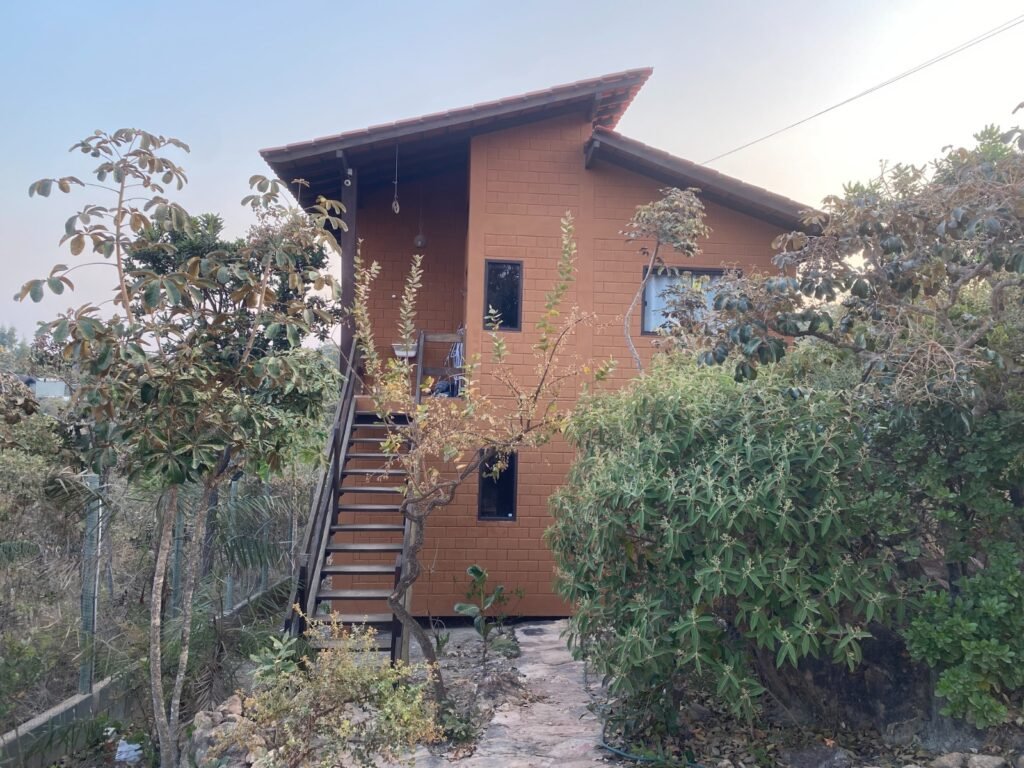 Casa Sobrado – Porteira Fechada – Bairro Eldorado – Alto Paraíso de Goiás