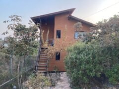 Casa Sobrado – Porteira Fechada – Bairro Eldorado – Alto Paraíso de Goiás Casa Sobrado – Porteira Fechada – Bairro Eldorado – Alto Paraíso de Goiás