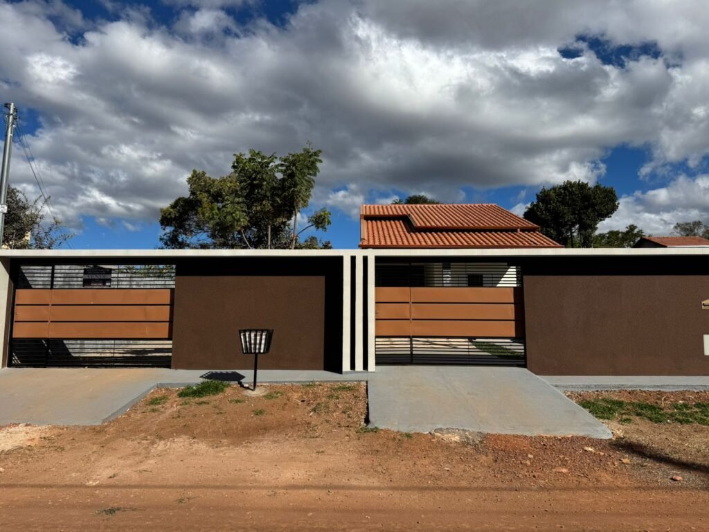 Vende-se Casa Nova – Monte Sinai – Alto Paraíso de Goiás