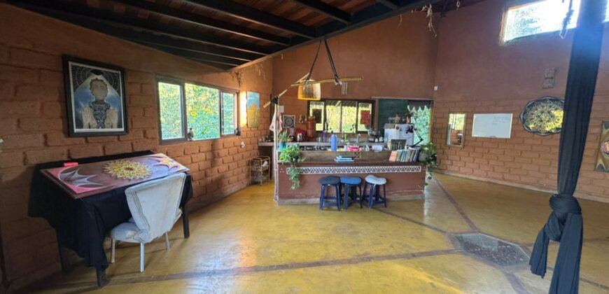 Vende-se Casa Moderna com Arquitetura Inspirada na Flor da Vida – Povoado do Moinho, Chapada Dos Veadeiros